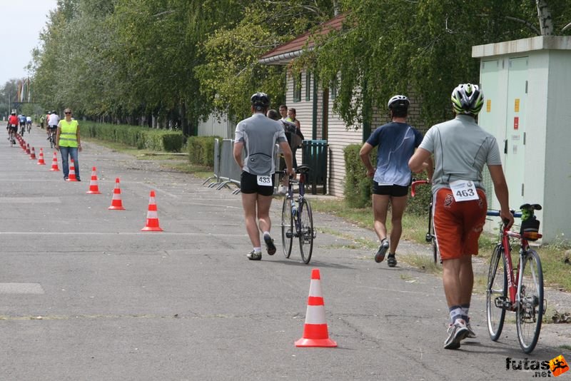 Szeged Csavarker Triatlon Sprint, szeged_csavarker_triatlon_172.jpg, futás kerékpárral