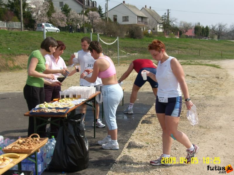 Tókerülő Futás tokerulo_futas_143.jpg tokerulo_futas_143 futók