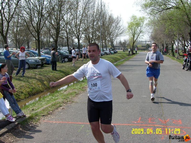 Tókerülő Futás tokerulo_futas_241.jpg tokerulo_futas_241 futók