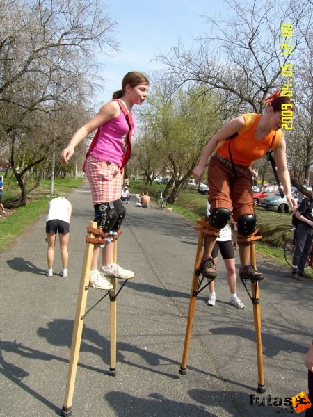 Tókerülő Futás tokerulo_futas_325.jpg tokerulo_futas_325 futók