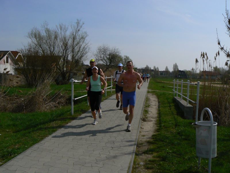 IV. Tóparti Futóparti Velencei-tó kör futás toparty_futoparty_futas_026.jpg toparty_futoparty_futas_026.jpg