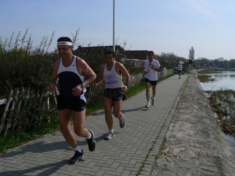 IV. Tóparti Futóparti Velencei-tó kör futás toparty_futoparty_futas_990.jpg toparty_futoparty_futas_990.jpg