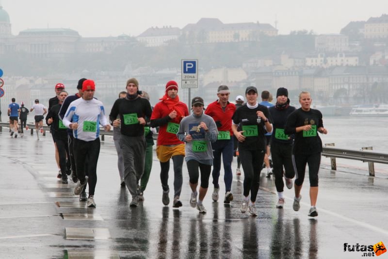 Tudás Útja Félmaraton tudas_utja_felmaraton_520.jpg Tudás Útja Félmaraton Futóverseny, Half Marathon, tudas_utja_felmaraton_520.jpg