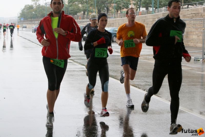 Tudás Útja Félmaraton tudas_utja_felmaraton_551.jpg Tudás Útja Félmaraton Futóverseny, Half Marathon, tudas_utja_felmaraton_551.jpg