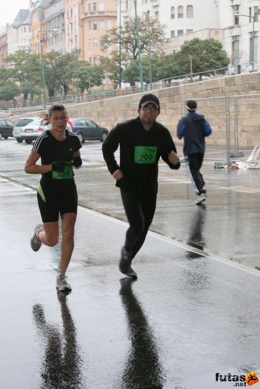 Tudás Útja Félmaraton tudas_utja_felmaraton_553.jpg Točeková Vladimíra,Győrfi András, Tudás Útja Félmaraton Futóverseny, Half Marathon