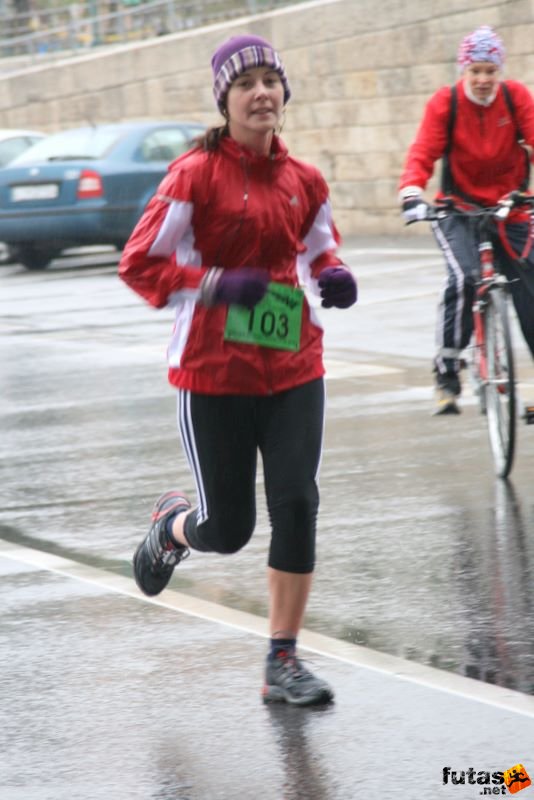 Tudás Útja Félmaraton tudas_utja_felmaraton_606.jpg Tudás Útja Félmaraton Futóverseny, Half Marathon, tudas_utja_felmaraton_606.jpg