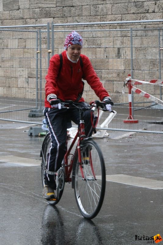 Tudás Útja Félmaraton szurkoló Tudás Útja Félmaraton Futóverseny, Half Marathon, szurkoló