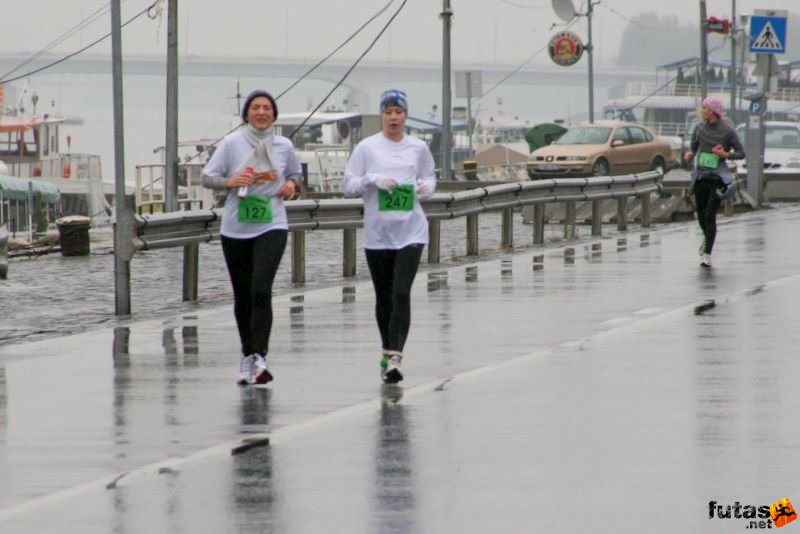 Tudás Útja Félmaraton Icu és Juli Tudás Útja Félmaraton Futóverseny, Half Marathon, Icu és Juli