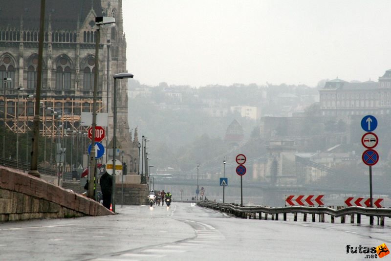 Tudás Útja Félmaraton tudas_utja_felmaraton_303.jpg Tudás Útja Félmaraton Futóverseny Budapest, országház parlament budai várnegyed