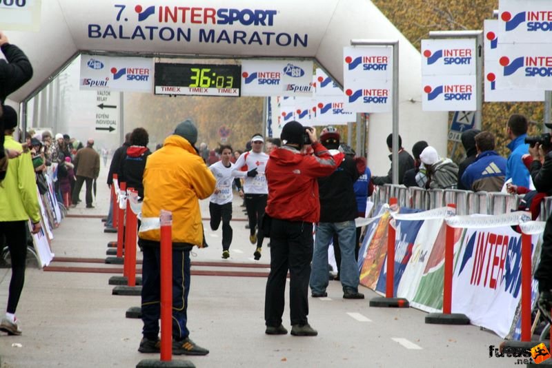 Balaton Félmaraton Balaton Maraton Siófok, negyed maraton futótávnál