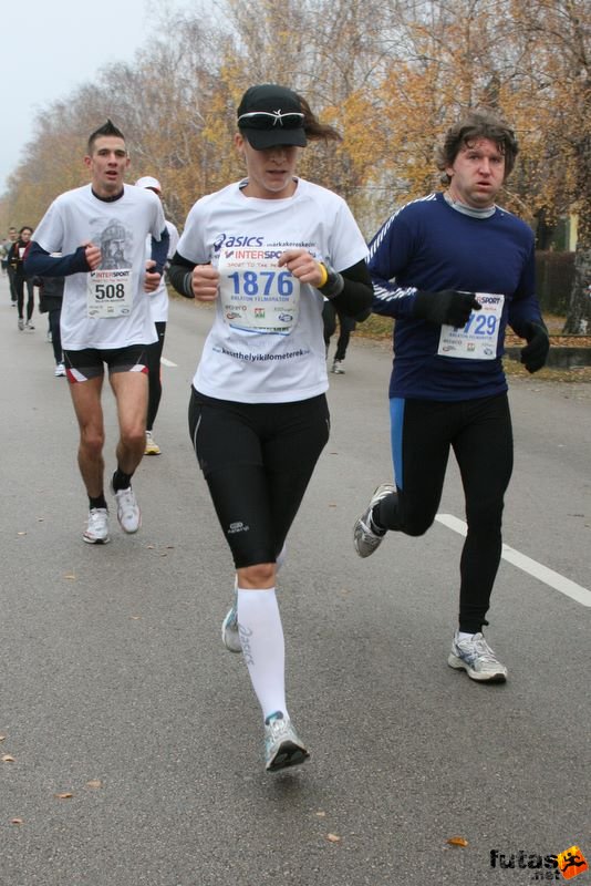 Balaton Félmaraton Balaton Maraton Siófok, Izer Noémi, keszthelyi futó: Keszthelyi Kilométerek futópólóban