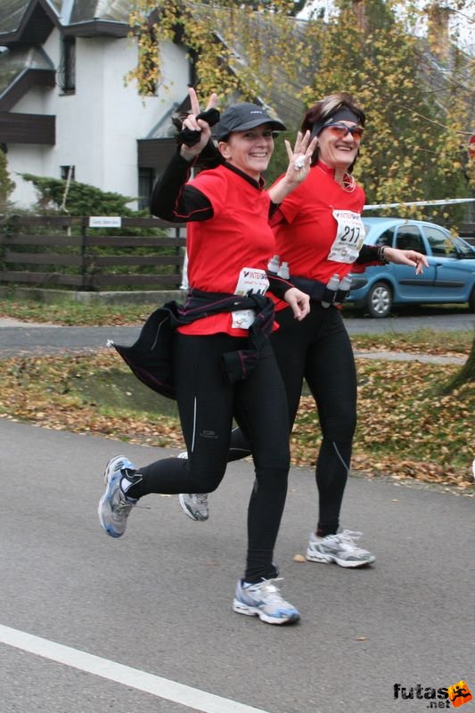 Balaton Félmaraton Balaton Maraton futóverseny, mindig mosolygósan futó lányok! a fotósok kedvencei ;)