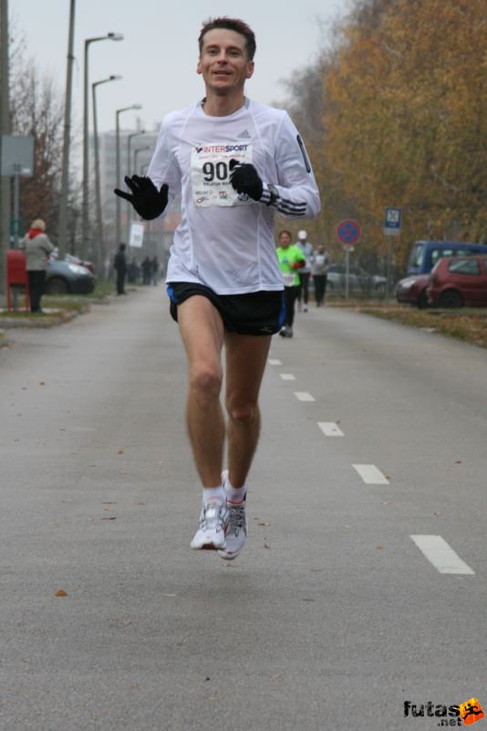 Balaton Félmaraton Balaton Maraton futóverseny, Makár László a Balaton Maraton  maratoni távjának dobogósa