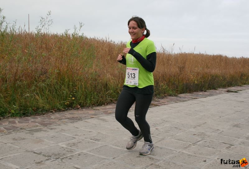 7 Intersport Balaton Maraton, Gőbölös-Szabó Julianna, Esztergomi Futóművek futója