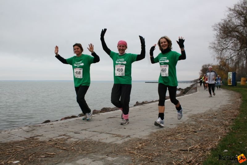 Balaton Maraton Futás, Berkesné Margit, Kadocsa Anna, Somkereki Edit, gödi futók