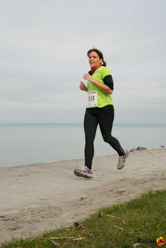 Balaton Maraton Futóverseny, Gőbölös-Szabó Julianna Esztergomi Futóművek