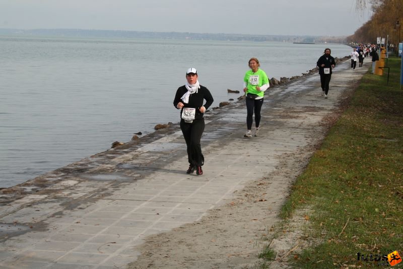 Balaton Maraton Futóverseny, futás, futók a Balaton Maratonon