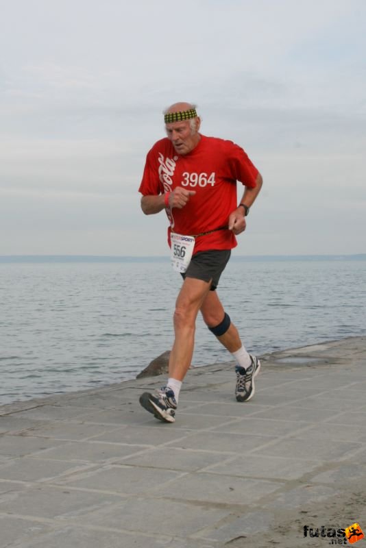 Balaton Maraton Futóverseny, Fehér Károly 75 évesen Balaton Maraton!