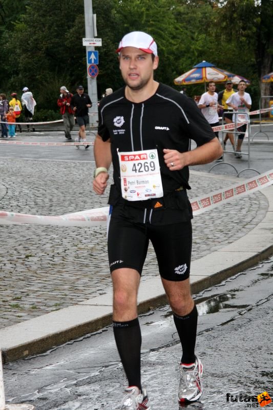 Budapest Marathon Heroes' Square, Burman Petri,  	FIN 	 	REIJOLA