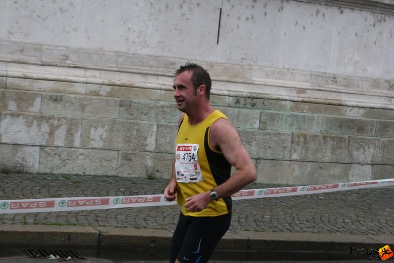Budapest Marathon Heroes' Square, budapest_marathon_143.jpg