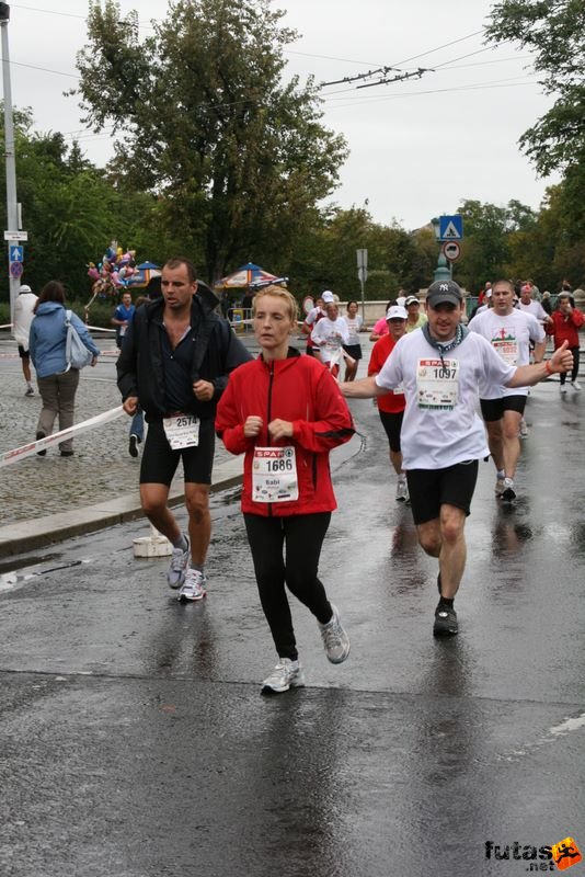 Budapest Marathon Heroes' Square, budapest_marathon_161.jpg