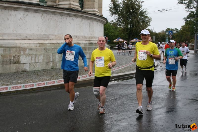 Budapest Marathon Heroes' Square, Bos Michael, GER 	City Runners Bruack Gladbeck
