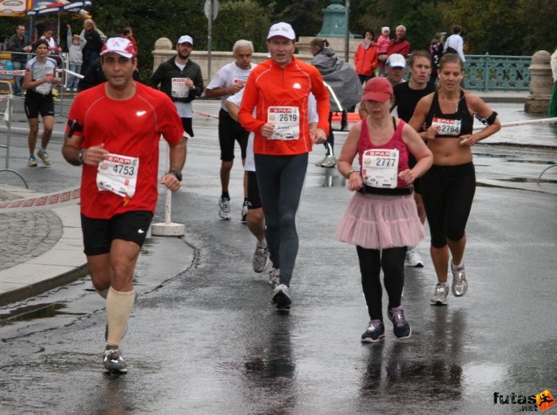 Budapest Marathon Heroes' Square, budapest_marathon_226.jpg