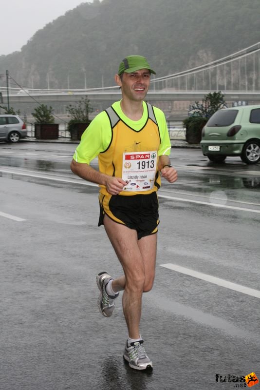 Budapest Marathon Hungary, Lászlófy István mararaton futó