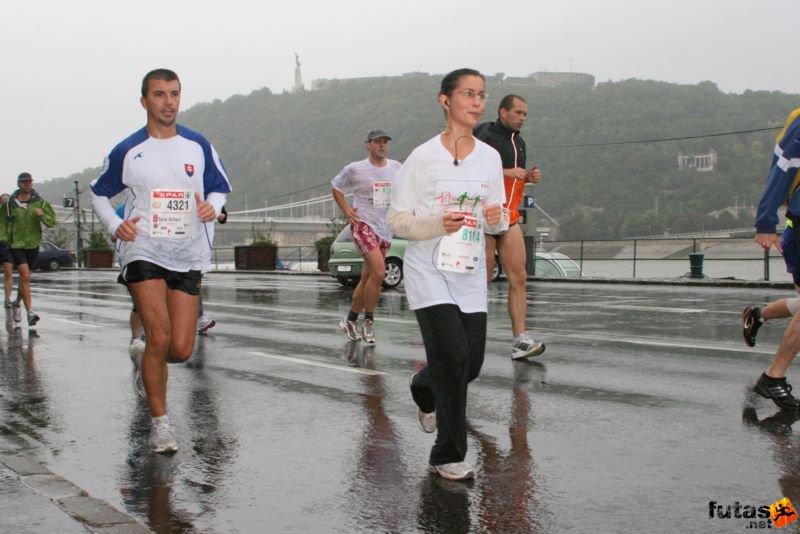 Budapest Maraton futás esőben, Bartal Richard