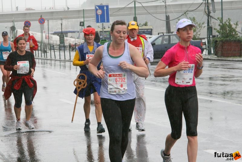 Budapest Maraton futás esőben, budapest_marathon_9801.jpg