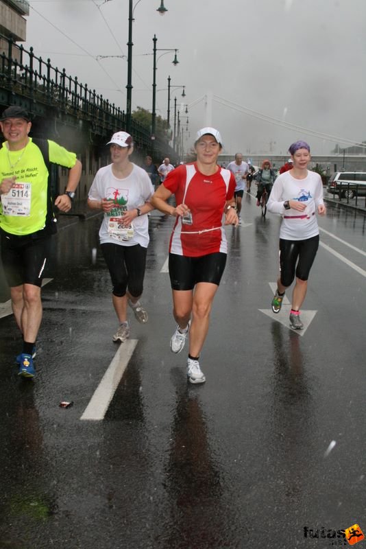 Budapest Maraton futás esőben, budapest_marathon_9848.jpg