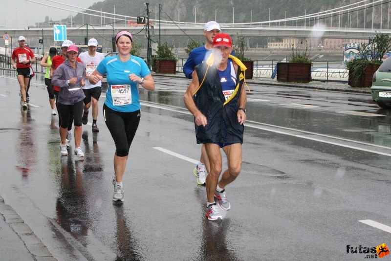 Budapest Maraton futás esőben, Paavola Liisa, Kainuun Liikunta, Voukatt