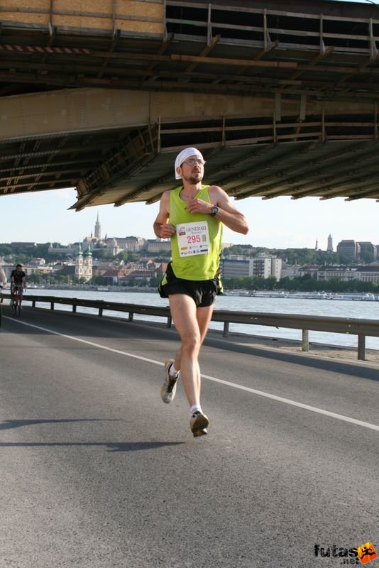 Generali Duna-parti Futógála 10 kilométeres futóverseny, Vas Gábor