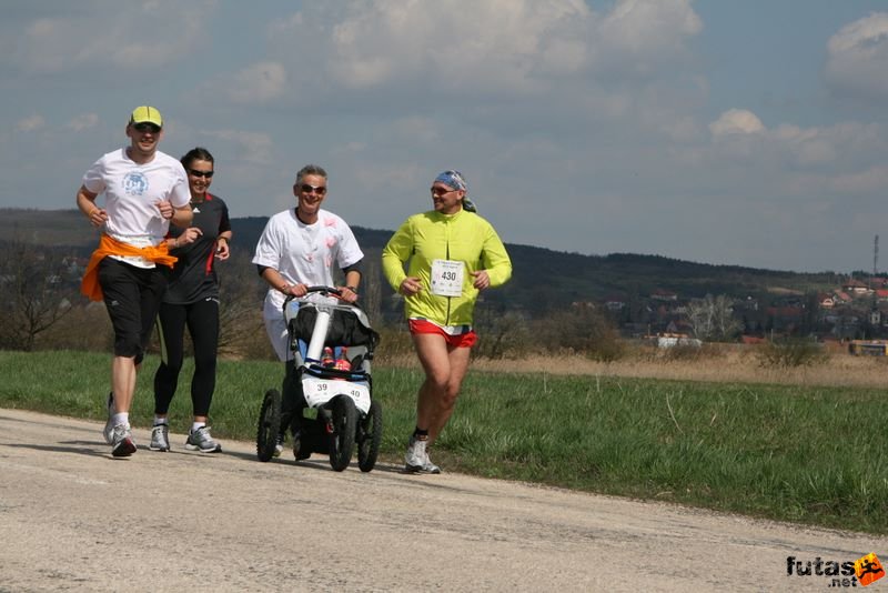 Velencei-tó 2/3 Maraton Futás, frissítő elsősegély-szállítmány