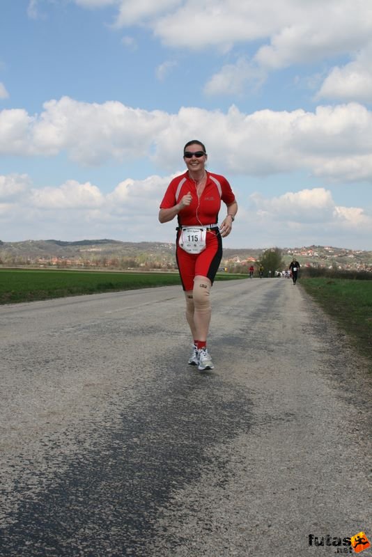 Velencei-tó 2/3 Maraton Futás, dr. Litavecz Anna Budapest