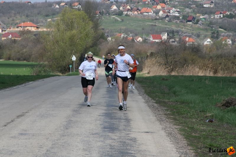 Velencei-tó 2/3 Maraton Futás, Nyúl és Steve