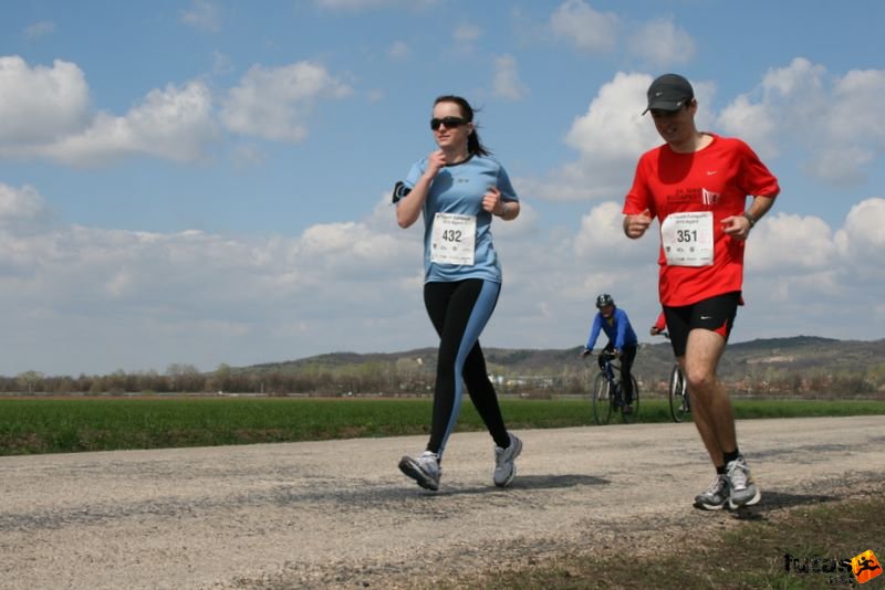 Velencei-tó 2/3 Maraton Futás, Szűcs Ibolya, Czibor Zsolt