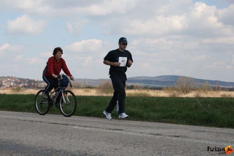 Velencei-tó 2/3 Maraton Futás, Bozsó Péter