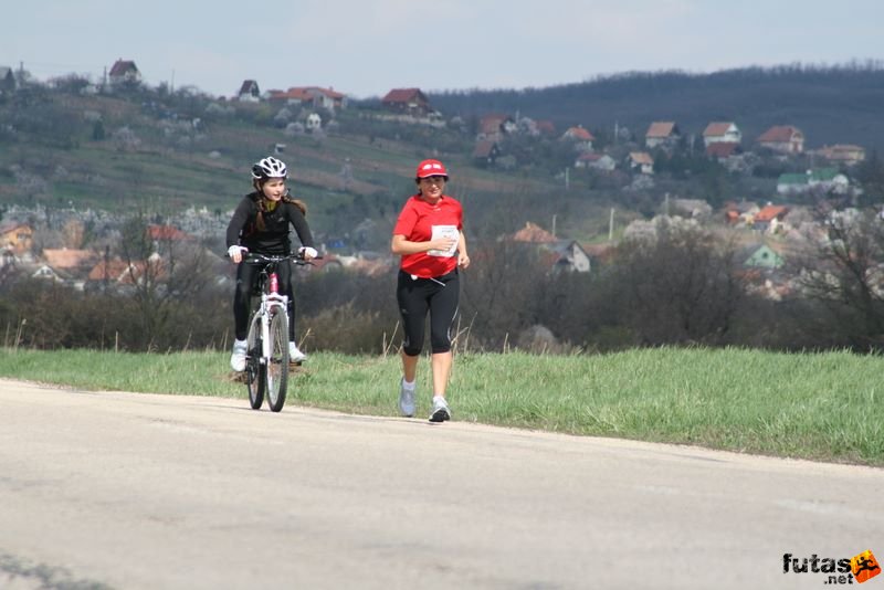 Tóparti Futóparti futók, Németh Erika Tárnok