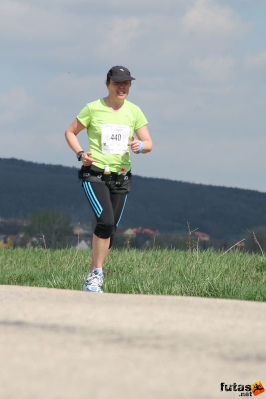 Tóparti Futóparti futók, Marafko Isabelle