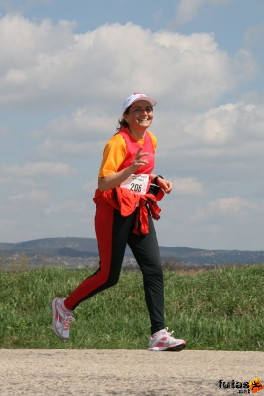 Tóparti Futóparti futók, Orosz Katalin