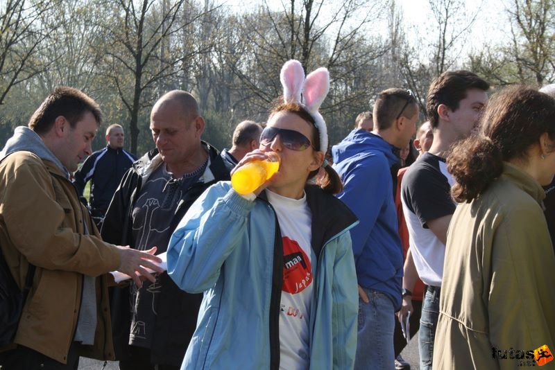V. Tóparti Futóparti Agárd, Mira