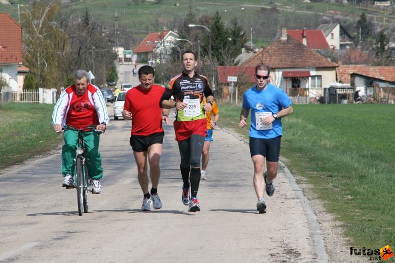 Tóparti Futóparti, futás a Velencei-tó körül Pákozd és Agárd  között, futas_5296.jpg
