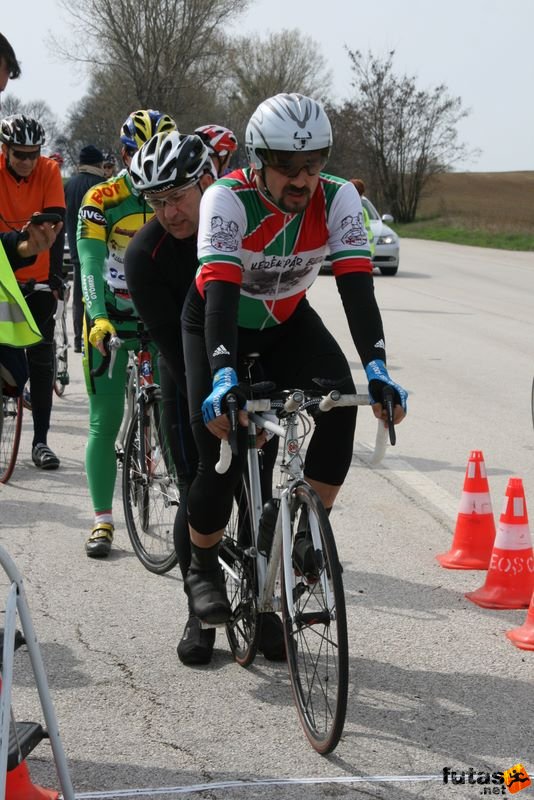 Tatabányai Kerékpár és Triatlon Klub kerékpárversenye: Stop Cukrászda Időfutam Tatabánya, kerekparos_idofutam_245.jpg
