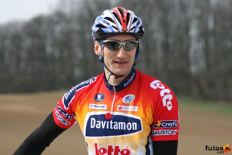 Kerékpárverseny Stop Cukrászda Időfutam Tatabánya kerekparos_idofutam_251.jpg Tatabányai Kerékpár és Triatlon Klub kerékpárversenye: Stop Cukrászda Időfutam Tatabánya, kerekparos_idofutam_251.jpg