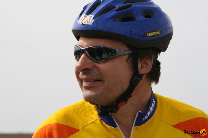 Kerékpárverseny Stop Cukrászda Időfutam Tatabánya kerekparos_idofutam_255.jpg Tatabányai Kerékpár és Triatlon Klub kerékpárversenye: Stop Cukrászda Időfutam Tatabánya, kerekparos_idofutam_255.jpg