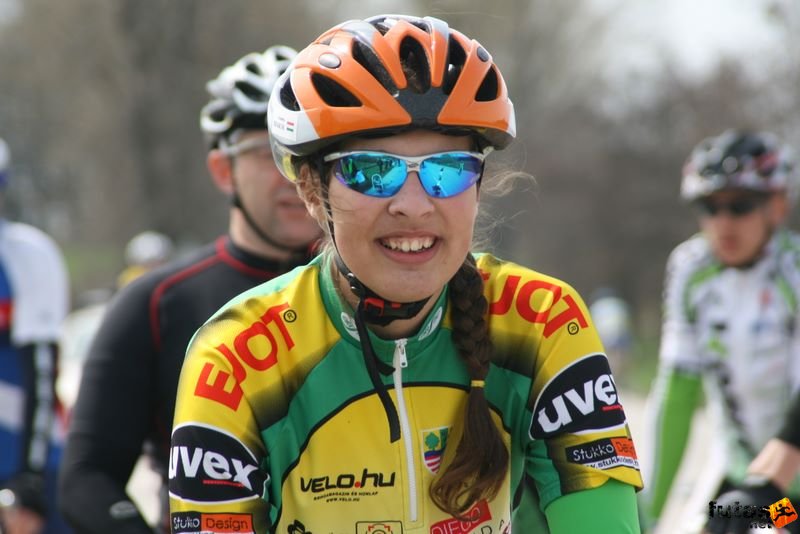 Kerékpárverseny Stop Cukrászda Időfutam Tatabánya kerekparos_idofutam_261.jpg Tatabányai Kerékpár és Triatlon Klub kerékpárversenye: Stop Cukrászda Időfutam Tatabánya, kerekparos_idofutam_261.jpg