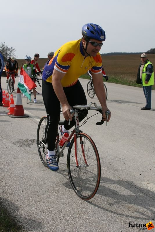 Tatabányai Kerékpár és Triatlon Klub kerékpárversenye: Stop Cukrászda Időfutam Tatabánya, kerekparos_idofutam_271.jpg