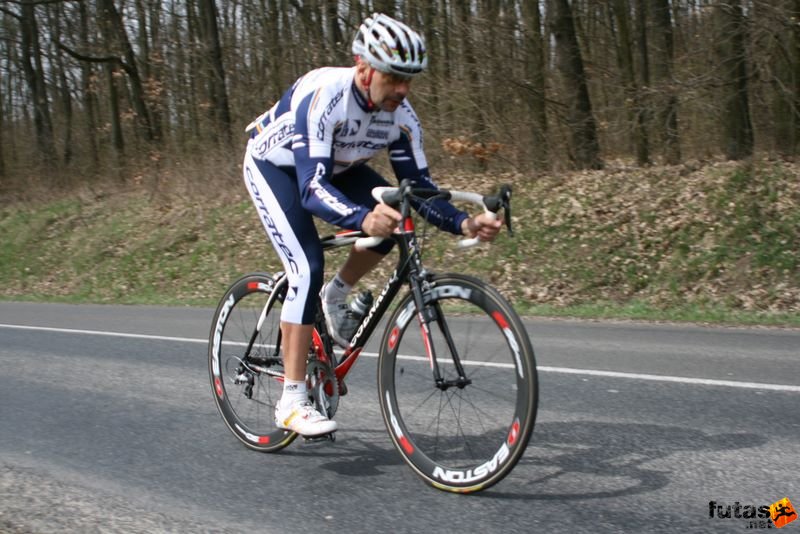 Kerékpárverseny Stop Cukrászda Időfutam Tatabánya Colnago országúti kerékpár Tatabányai Kerékpár és Triatlon Klub kerékpárversenye: Stop Cukrászda Időfutam Tatabánya, Colnago országúti kerékpár