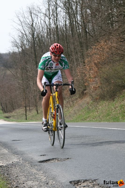 Kerékpárverseny Stop Cukrászda Időfutam Tatabánya MALI országúti kerékpár Tatabányai Kerékpár és Triatlon Klub kerékpárversenye: Stop Cukrászda Időfutam Tatabánya, MALI országúti kerékpár